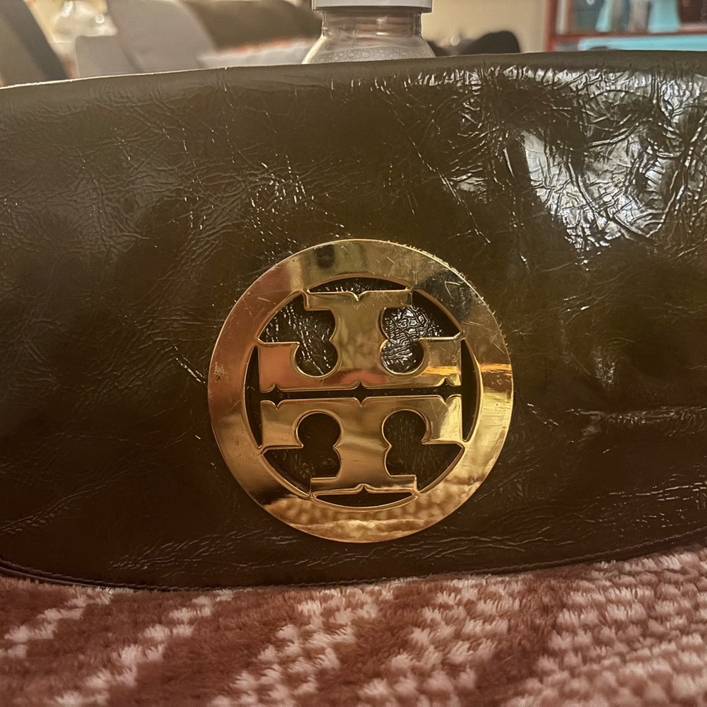 Tory Burch Olive Green Leather Magnet Snap Closure Handbag with Gold Emblem